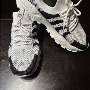 Stylish Black and White Women's Sneakers